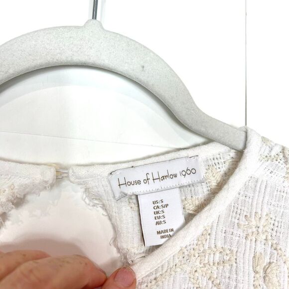 House of Harlow 1960 Blouse Small White Embroidered Floral Babydoll Peasant - Picture 9 of 15